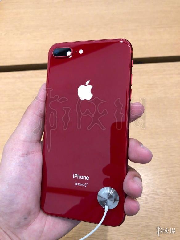 iPhone8红色限量版真机图 iPhone8红色限量版配置及售价
