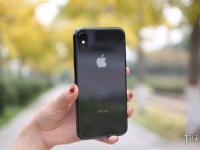 苹果新品爆料大神郭明錤给出最新消息称，苹果将在今年发布的廉价版iPhone X，提供双SIM卡设计，你会买吗？