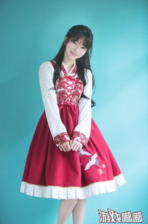 今天，小编又为大家带来了韩国第一美少女Yurisa的最新美照，笑容甜美，可爱而又优雅，十分迷人。这样的小姐姐大家是不是都想打包带走呢？