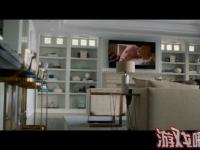 福克斯出品的漫改电影《死侍2》将于5月18日北美上映，日前，《死侍2》公布了一段新预告，贱贱用两张球票打动了小贝，一起来看一下。