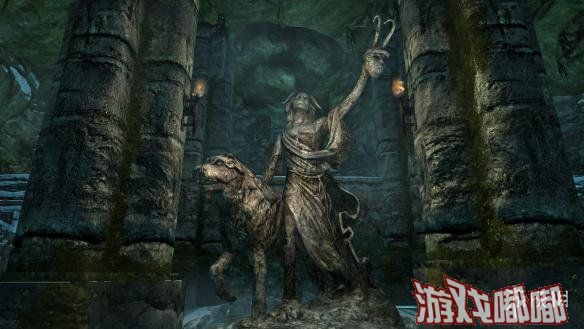昨晚，B社（Zenimax）公布了《上古卷轴OL（The Elder Scrolls Online）》“夏暮岛”大型资料片的发售CG预告，展示了这部DLC的大体故事背景。