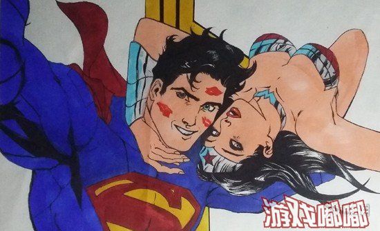超级英雄中的情侣关系似乎有些复杂，原来神奇女侠和超人在一起过，蝙蝠侠和蝙蝠女也有一腿，并且有些情侣的组合有点出乎意料，一起来看看吧！