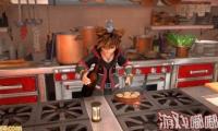 2018年6月12日凌晨2点时，史克威尔公布视频发布会中《美食总动员》的主人公小米将登场《王国之心3（Kingdom Hearts III）》。