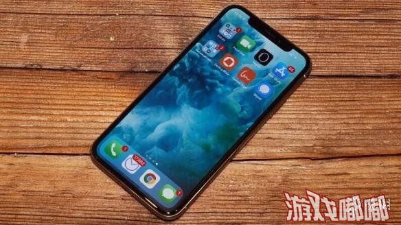 近日，有不知名人士透露，苹果有可能会在今年推出的两款新手机上配上双卡双待功能，并且是针对中国特供！
