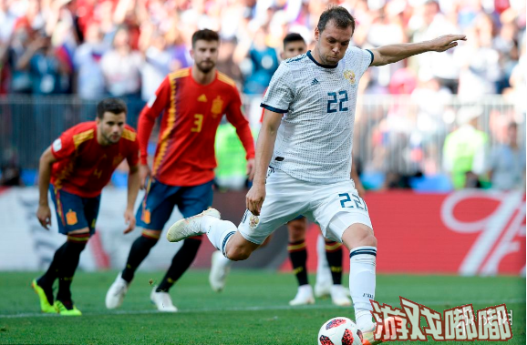 北京时间7月1日晚22时，在2018世界杯1/8决赛中，西班牙对阵俄罗斯，120分钟两队1-1战平，伊格纳舍维奇自摆乌龙，皮克送点久巴罚进。点球战上科克和阿斯帕斯罚丢，俄罗斯最终以总分5-4淘汰西班牙晋级。