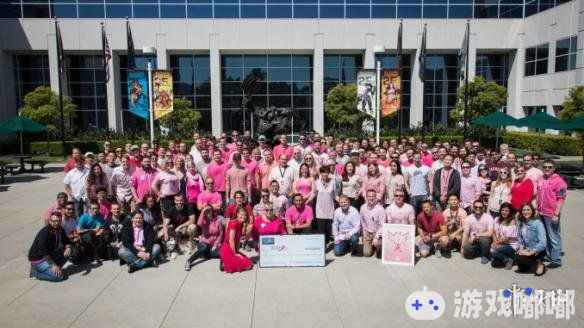 《守望先锋（Overwatch）》“粉红天使”募捐活动已经获得圆满成功，总共捐给乳腺癌研究基金会1270万美金（约合八千多万人民币），也使暴雪成为一年内向该基金捐款最多的伙伴公司。