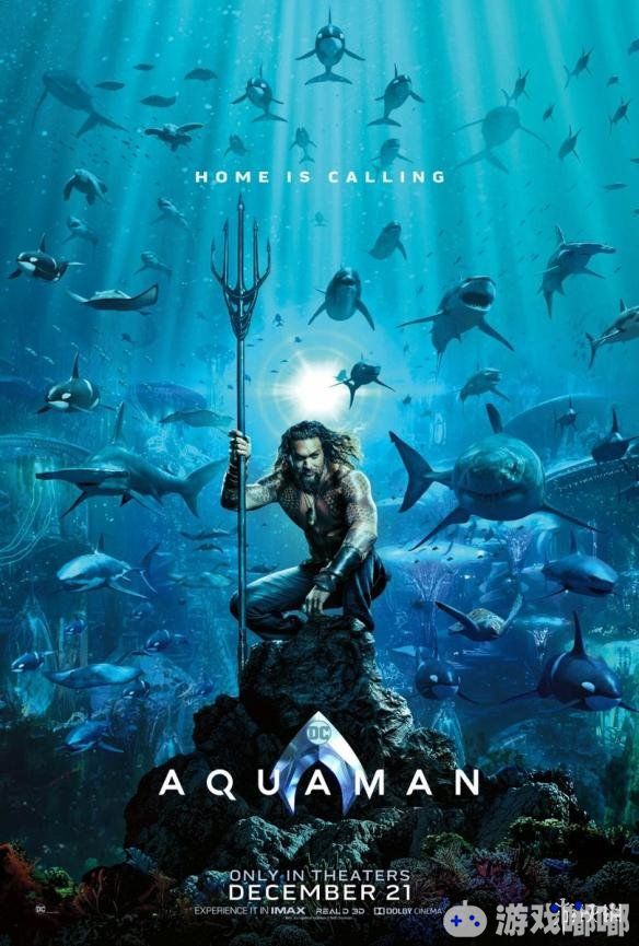 《海王》电影预定2018年12月21日北美上映，日前华纳正式公布了《海王》电影首张海报，杰森·莫玛扮演的亚瑟·库瑞半裸下水，鲨鱼大军围绕在其身边。