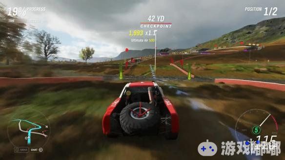 《极限竞速：地平线4(Forza Horizon 4)》今天又公布了一段超长的新视频，视频展示了大量实机画面，向我们展示了《极限竞速：地平线4》中春夏秋冬四季变化的魅力，让我们一起来看看吧！