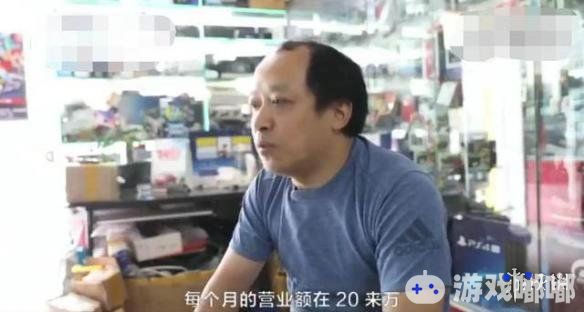 杭州一名70后大叔用事实证明，只要有梦想，年龄绝不是问题，他不仅仅是一名游戏爱好者，更是能修各种游戏机的维修达人。