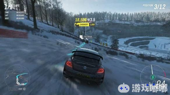 微软的赛车大作《极限竞速：地平线4(Forza Horizon 4)》今天又公布了一段新的视频，视频展示了游戏中冬季的美丽风光，让我们一起来欣赏下吧！