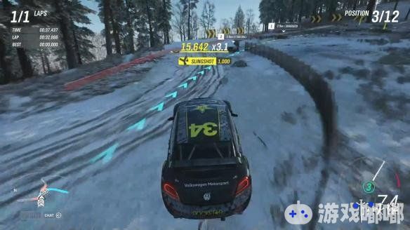 微软的赛车大作《极限竞速：地平线4(Forza Horizon 4)》今天又公布了一段新的视频，视频展示了游戏中冬季的美丽风光，让我们一起来欣赏下吧！