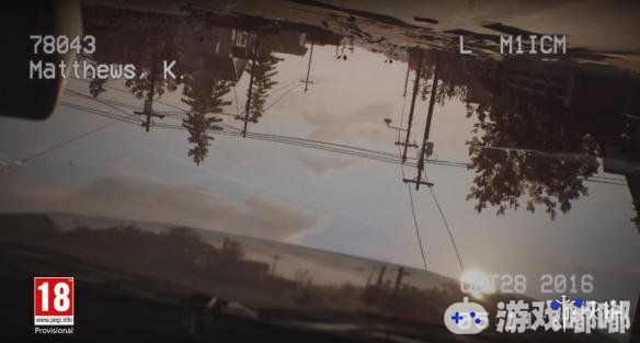 最近，一段新的《奇异人生2（Life Is Strange 2）》官方预告片发布了，视频中一名警察下车走到了画面外，忽然一股神秘力量把他和警车一起掀翻了！一起来看看吧！