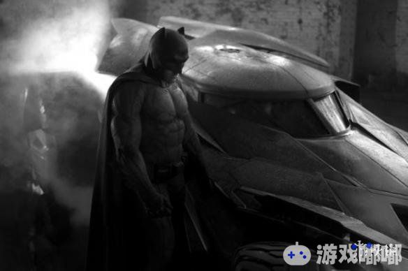 马特里夫斯回应重启版《蝙蝠侠》电影的若干问题。如果按计划进行，明年的今天之前，影片就能开机了。