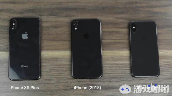 近日，外媒公布了三款新iPhone机模的上手视频，并曝光了苹果全新的命名方式，6.5英寸版本将被命名为iPhone XS Plus，5.8英寸版本则叫iPhone XS，6.1英寸版本将命名为iPhone（2018）！