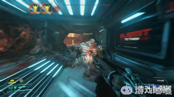 《毁灭战士：永恒（DOOM：ETERNAL）》虽然刚公布不就，官方表示他们已经有计划制作单人战役模式DLC了。而在多人模式下，玩家还可以入侵操控怪物去袭杀其他玩家。