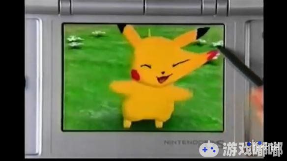最近有油管视频制作者整理了任天堂DS早期的电视广告，从NDS本身到各种经典游戏，怀旧感满满。