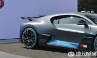 日前，在本届圆石滩车展上，布加迪官方正式发布了全新跑车Divo，作为一款顶级超级跑车，新车将会采用极致的空气动力学设计，全球限量40辆，一起来看一下。