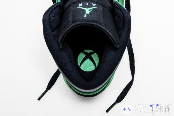 近日，Xbox与与耐克合作推出的主题球鞋Air Jordan 1“Xbox”将进行拍卖，竞标价格为1200美元。