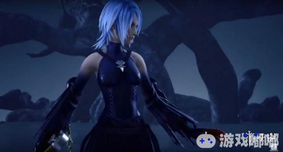 在最近的2018东京电玩展上，Square Enix展示了一段新的《王国之心3（Kingdom Hearts III）》演示视频，其中男主索拉会和一名蓝衣美女Boss进行30秒左右的大战！
