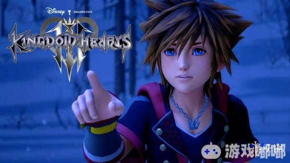 在最近的2018东京电玩展上，Square Enix展示了一段新的《王国之心3（Kingdom Hearts III）》演示视频，其中男主索拉会和一名蓝衣美女Boss进行30秒左右的大战！