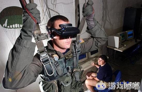 目前，将VR/AR/MR技术导入军事演习的产业规模正在不断扩大，据相关报告预测，到2025年使用AR/VR的防御市场的规模将达到17.9亿美元。