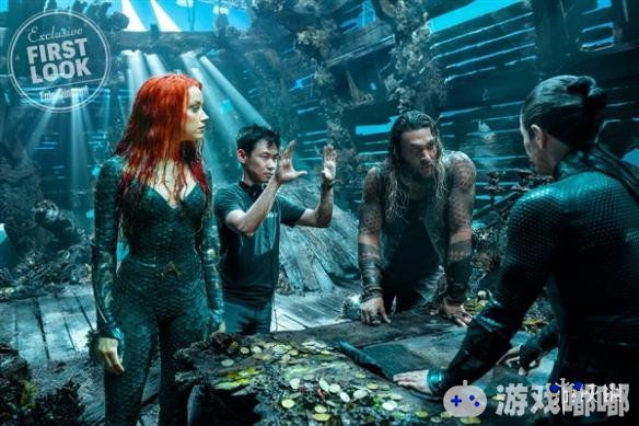 12月7日，DC电影《海王》将在中国大陆上映。近日，发布了预告合集，你们的男神将携他的妻子湿身出镜，一起来看一下吧。