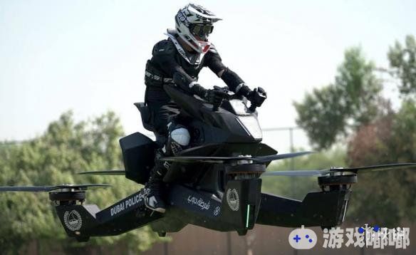 飞行摩托出民用版了，只在科幻片里见过的拉风利器居然要上市了，就是不知道安全不安全，感兴趣的朋友速度来关注一下。