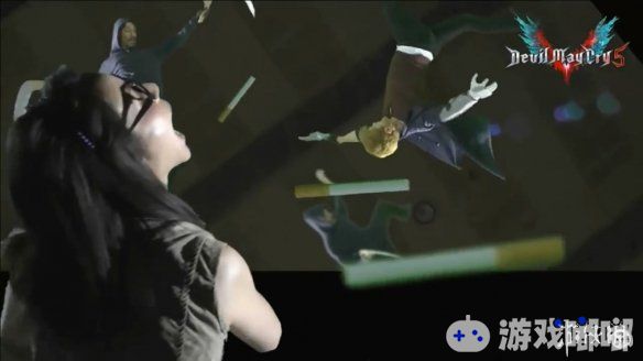 除一众周边外，《鬼泣5（Devil May Cry V）》还包括了游戏中可替换的真人场景，今天就为大家带来了一段视频。