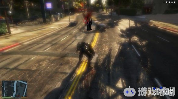 今日，《侠盗猎车手5（Grand Theft Auto V）》MOD大神带来了全新“毒液”MOD，不仅用蛛丝空中摆渡，还能暴力“吃”敌人！